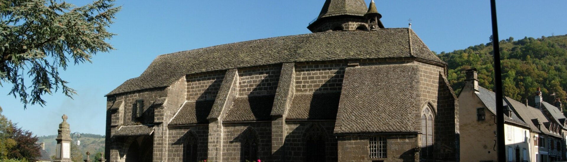 Église Chapelle Fontanges Paroisse Patrimoine Cantal Auvergne